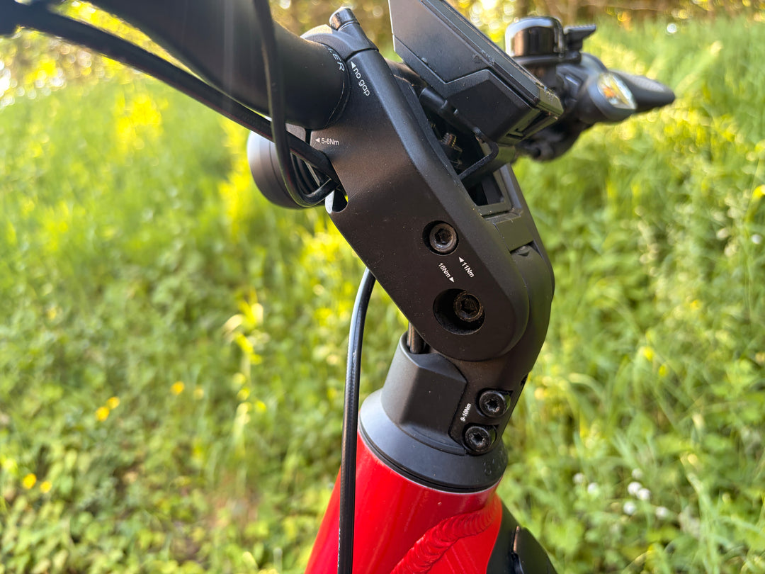 Nevo3 GT vario, Dynamic red, 47cm